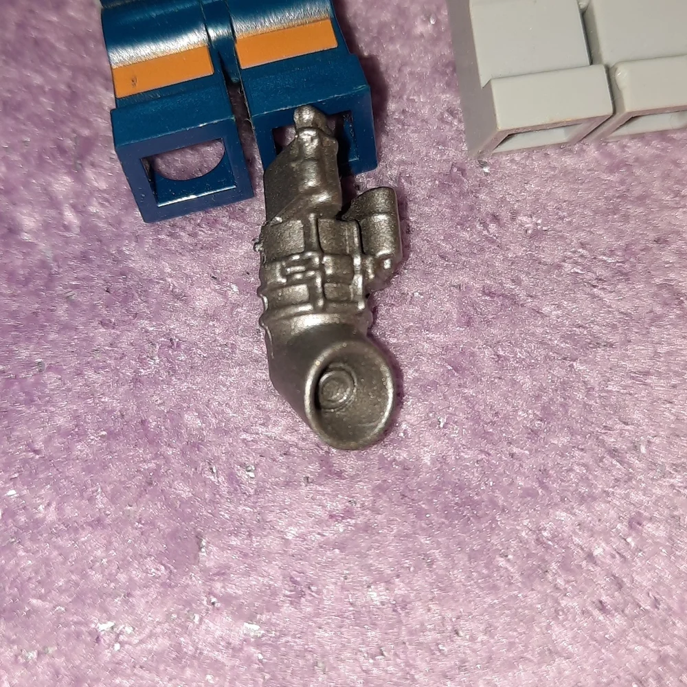 Lego Toys 3 and 1/2 men - Picture 7 of 8